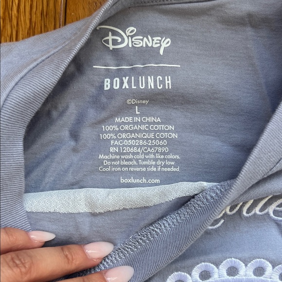 Disney tees bundle - Picture 2 of 3